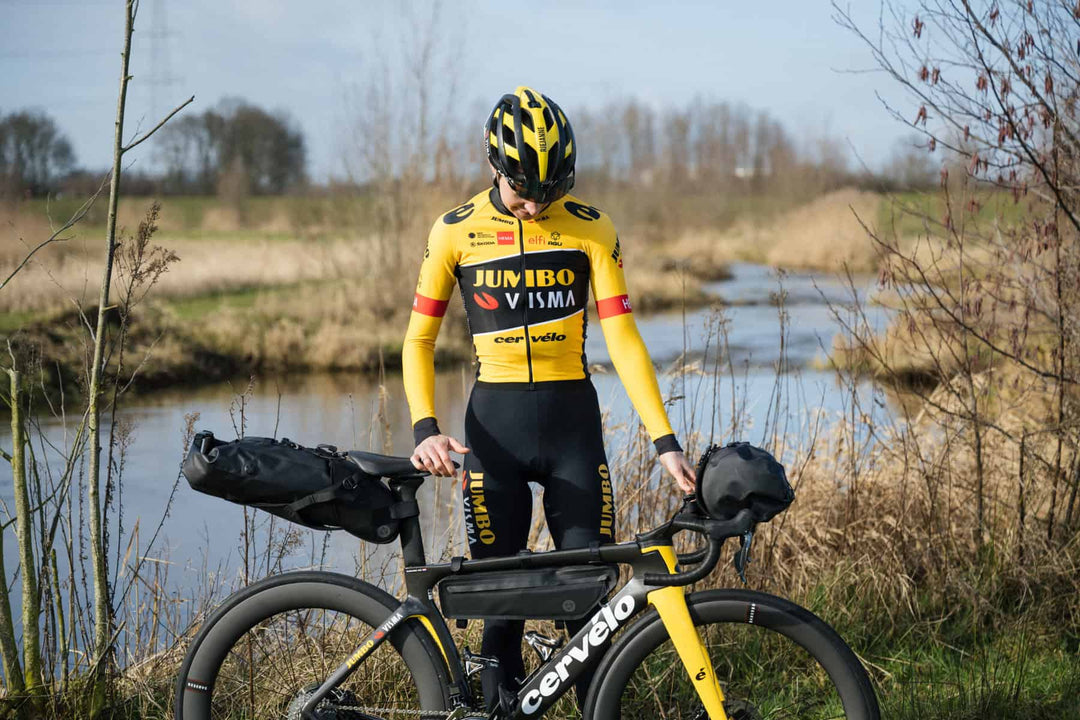 Bolsos de Ciclismo AGU para tus Aventuras