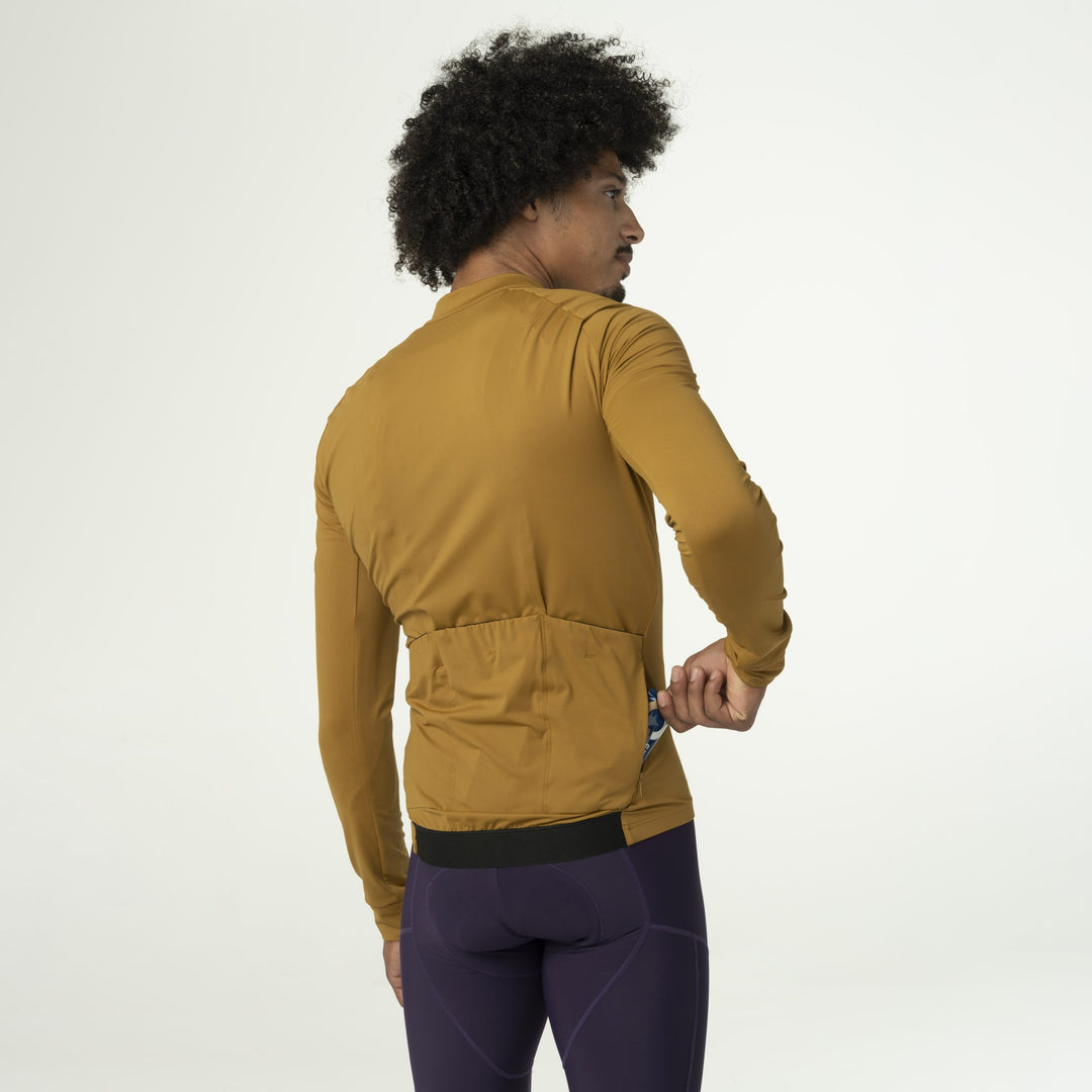 44220600-543_model_24