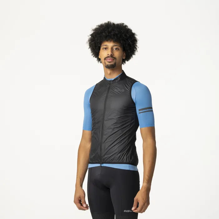 Cortaviento Ciclismo AGU Essential Negro – Ultraliviano, Compacto y Windproof