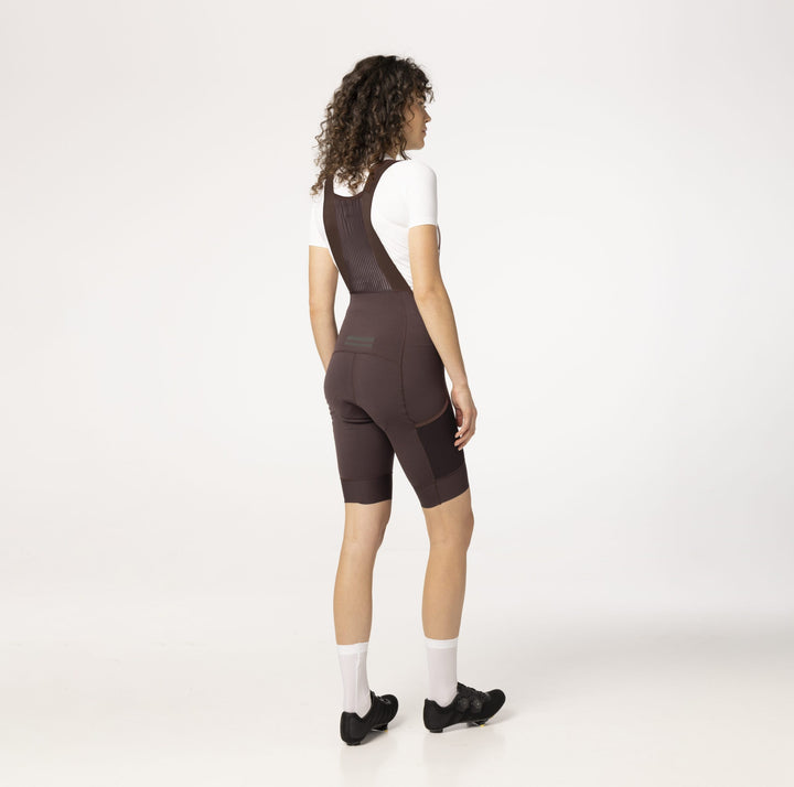 49310701-590_model_21