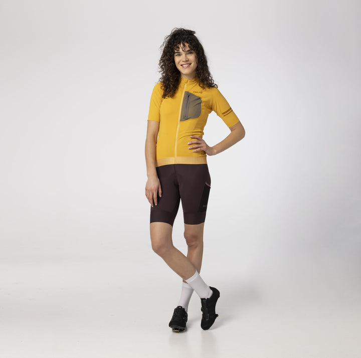 49310701-590_model_27