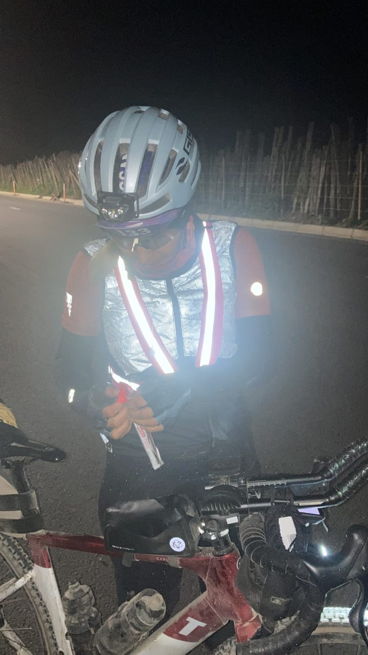 Chaleco Reflectante Ciclismo Mujer AGU Body II | Térmico y Cortaviento