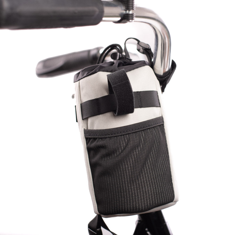 Bolsa Snack AGU Venture Highland Green - vista lateral